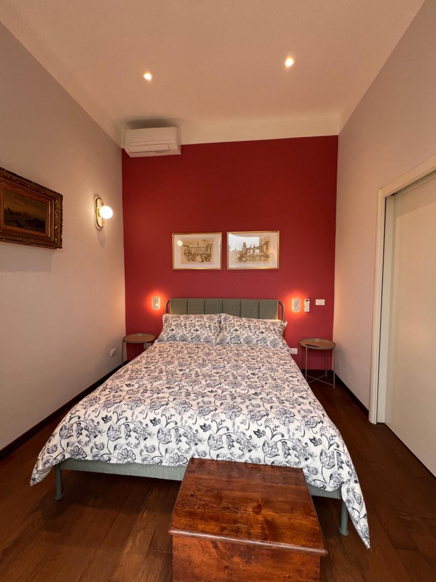 A Casa Di Lu, Al Colosseo - Guest House Рим Екстер'єр фото