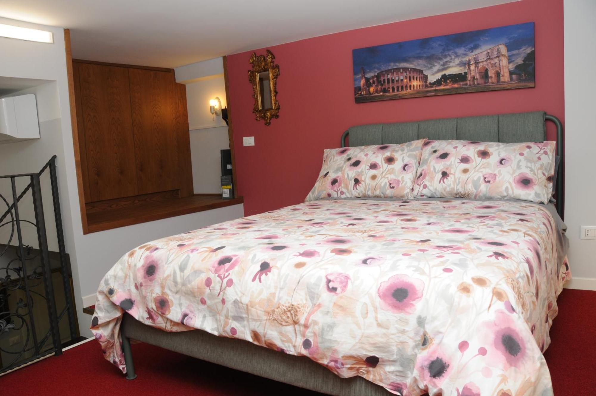 A Casa Di Lu, Al Colosseo - Guest House Рим Екстер'єр фото